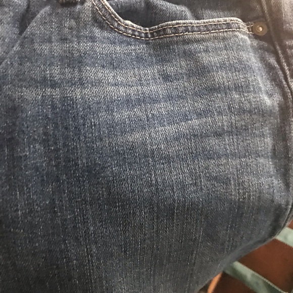 Hollister - Picture 3 of 4